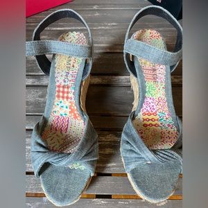 RAMPAGE brand wedge heel sandals